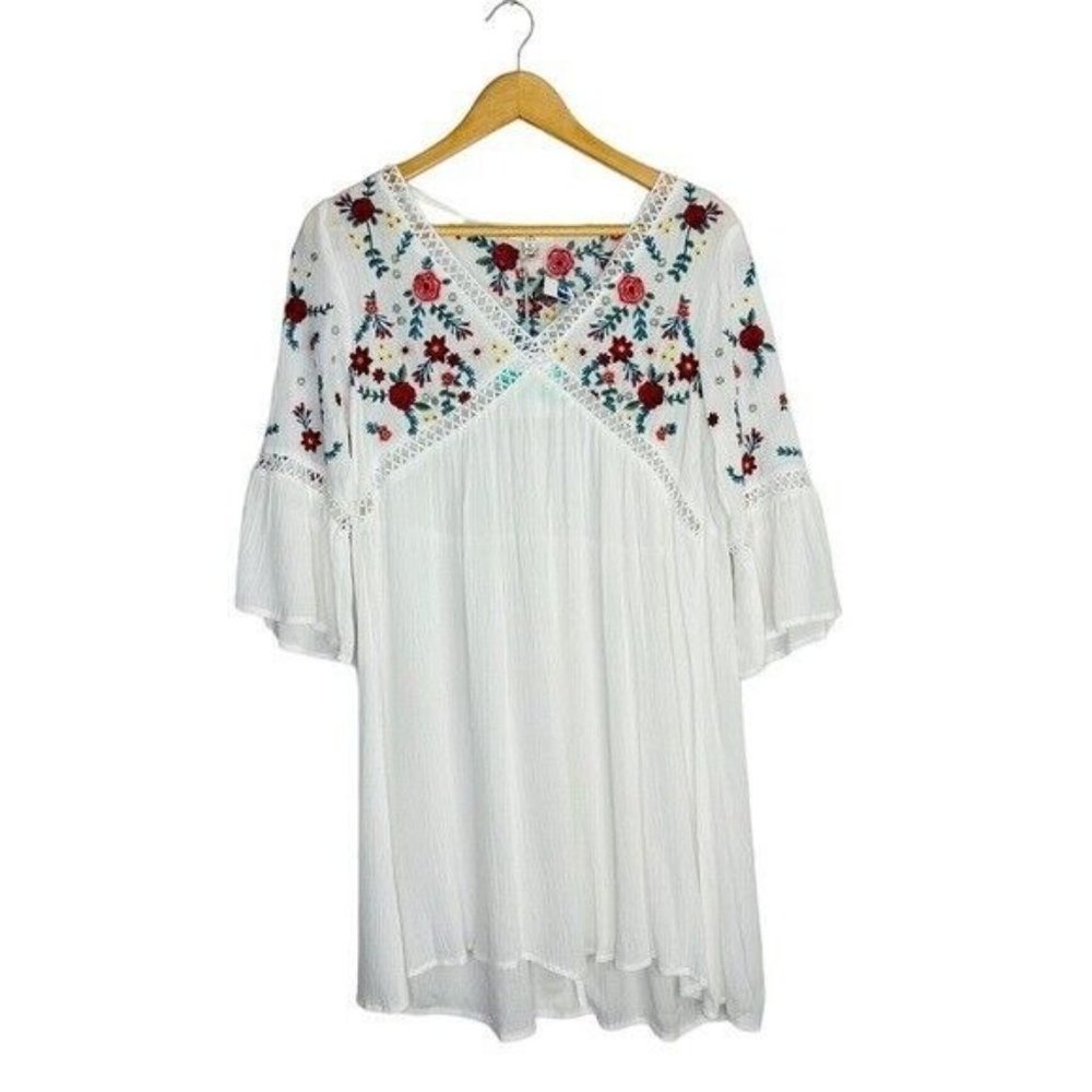Umgee White Bohemian Embroidered Mini Dress Size Medium - Picture 2 of 14